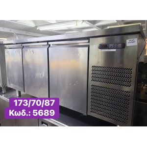 Μεταχειρισμένο ψυγείο πάγκος, με 3 πόρτες και εσωτερικό μοτέρ‼️