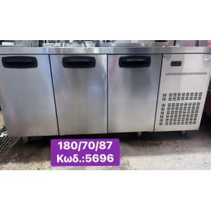 Μεταχειρισμένο ψυγείο πάγκος, με 3 πόρτες και εσωτερικό μοτέρ‼️